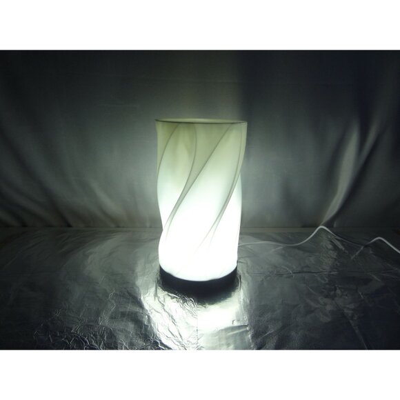 Modern Twist Design LED Table Lamp USB Powered 3D printed in USA - Picture 9 of 14